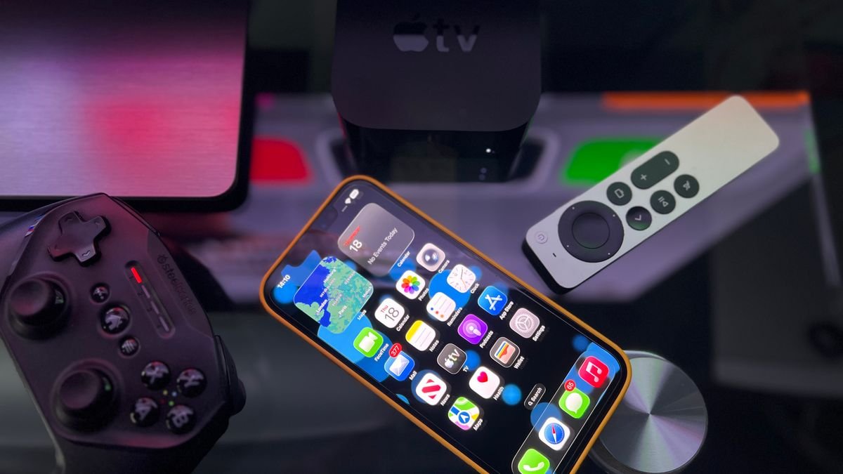 Apple TV-Box, Fernbedienung und iPhone